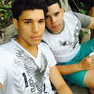 Meet your Posher, Castillo